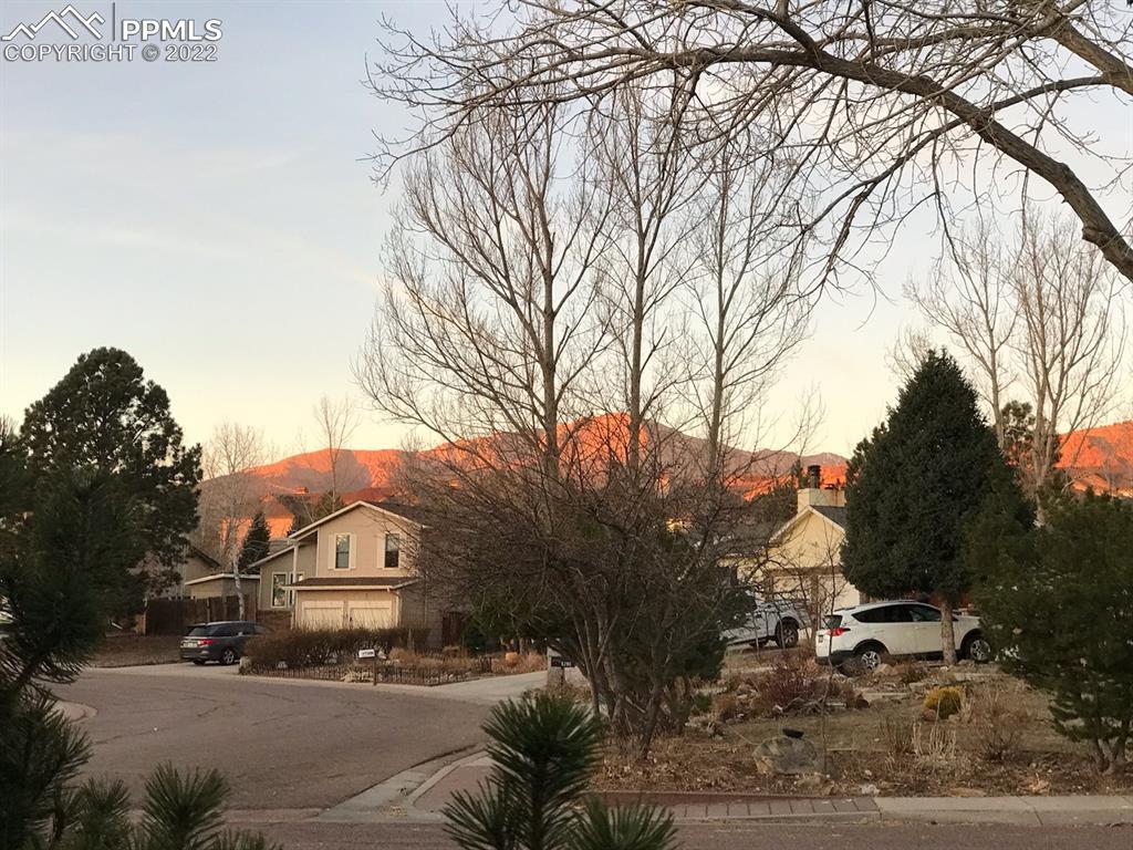 5303 Meadowgreen Dr., Colorado Springs, CO 80919