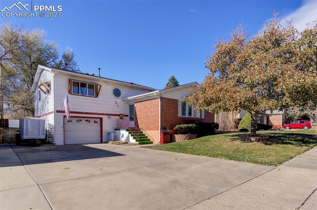 2012 Collier Ave., Colorado Springs, CO 80909