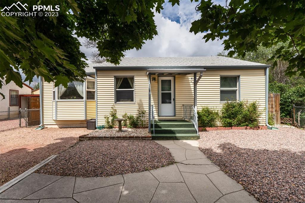 916 N Iowa Ave., Colorado Springs, CO 80909