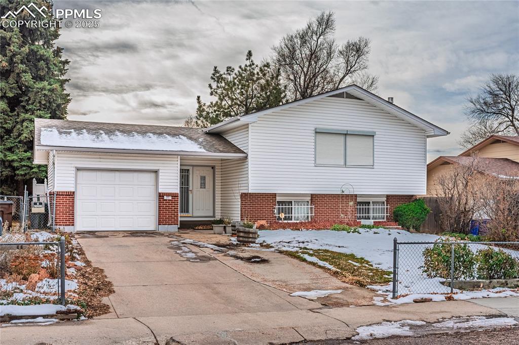 635 Drew Dr., Colorado Springs, CO 80911