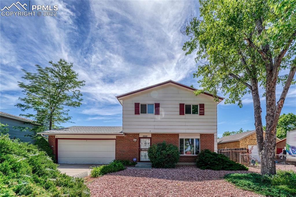 1225 Jet Wing Cir., Colorado Springs, CO 80916