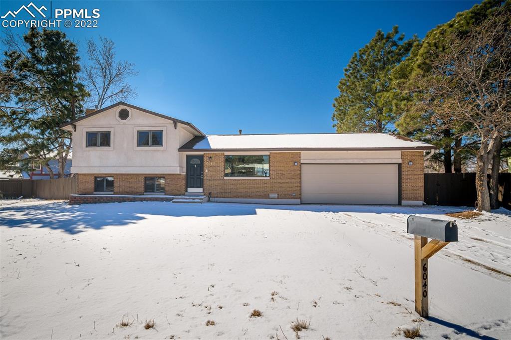 6040 Flintridge Dr., Colorado Springs, CO 80918