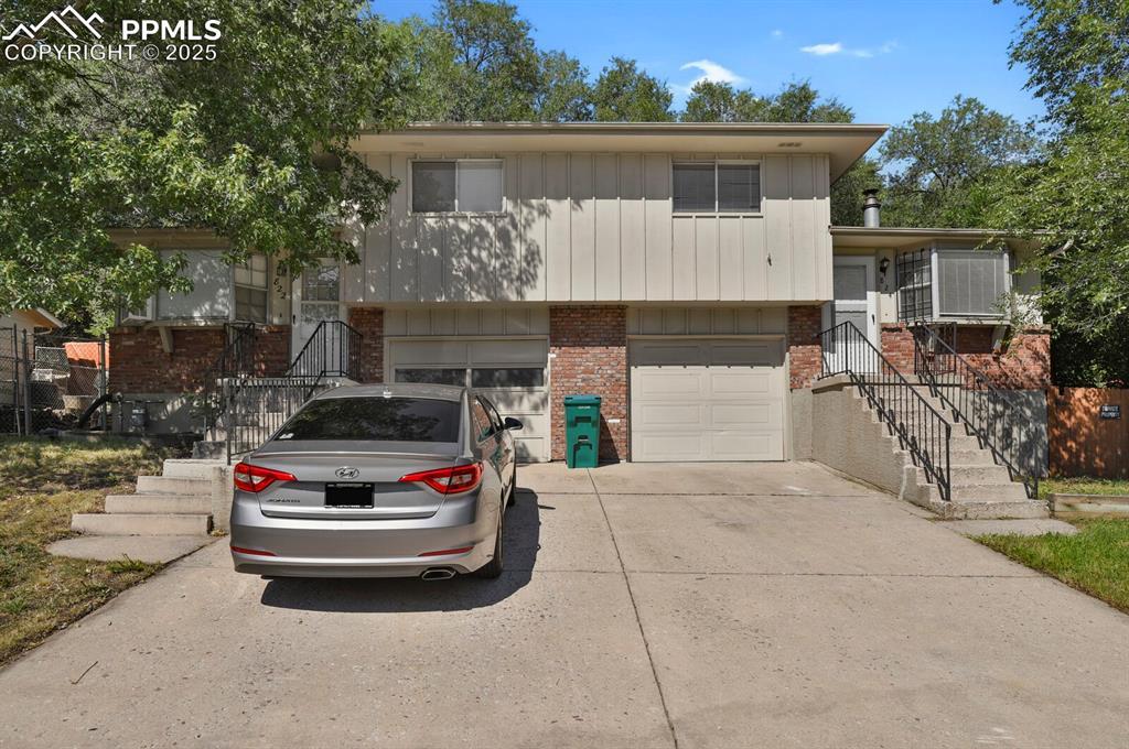 822-824 Pioneer Ln., Colorado Springs, CO 80904