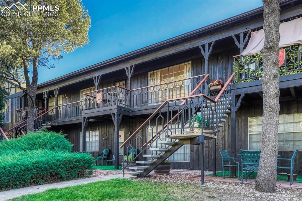 2902 Airport Rd. #211, Colorado Springs, CO 80910