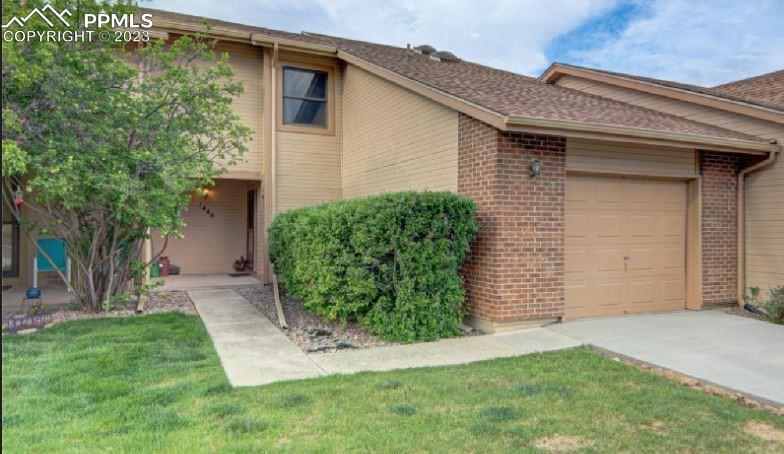 1440 Vondelpark Dr., Colorado Springs, CO 80907