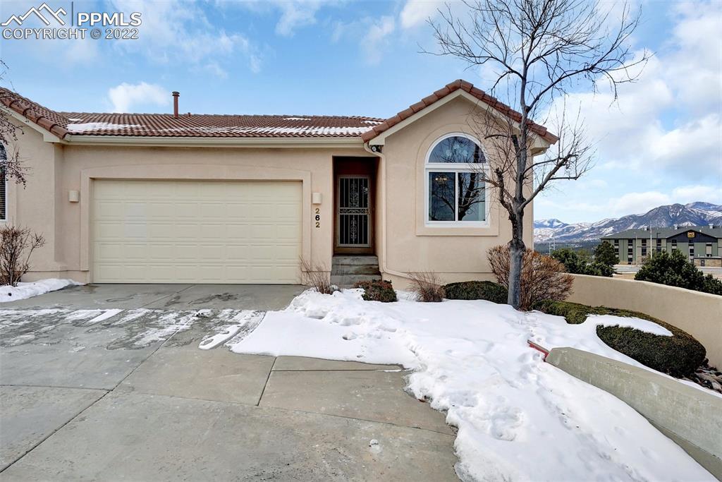 262 Luxury Ln., Colorado Springs, CO 80921