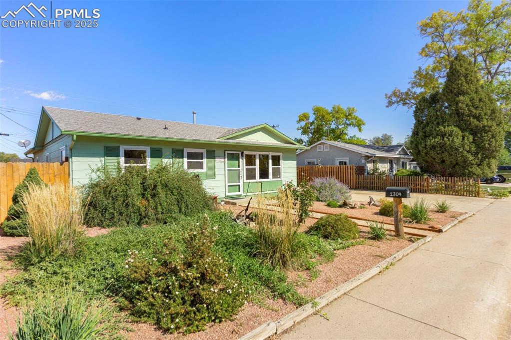 1304 Pando Ave., Colorado Springs, CO 80905