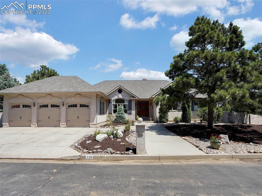 220 Mayfield Ln., Colorado Springs, CO 80906