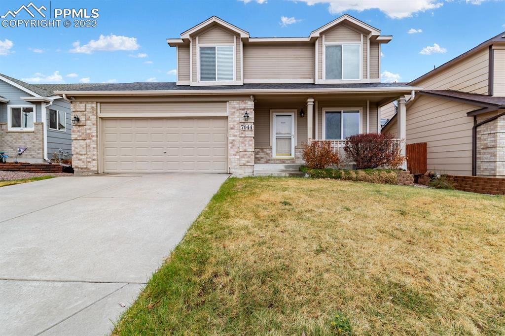 7044 Hillock Dr., Colorado Springs, CO 80922