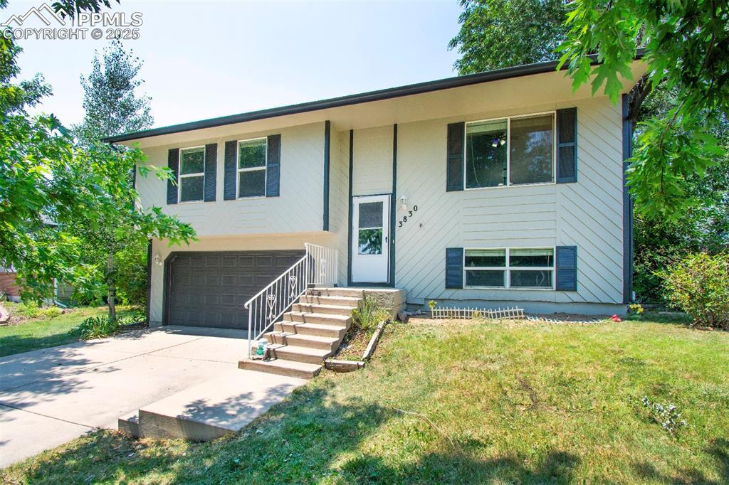 3830 Rosemere St., Colorado Springs, CO 80906