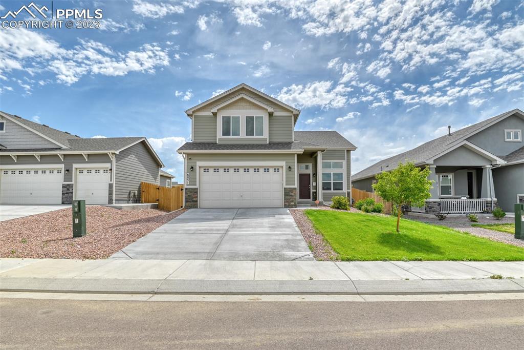 6851 Peachleaf Dr., Colorado Springs, CO 80925