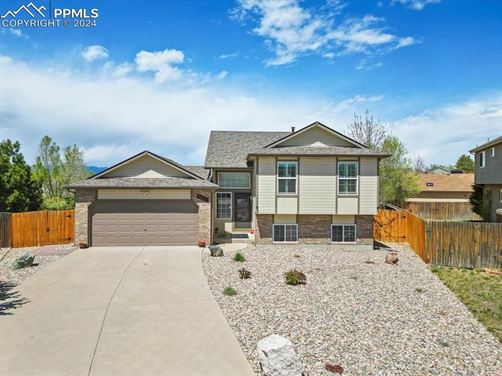 1660 Needham Ct., Colorado Springs, CO 80916