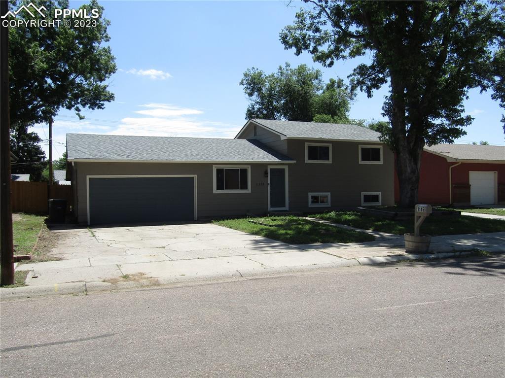 1115 Fosdick Dr., Colorado Springs, CO 80909