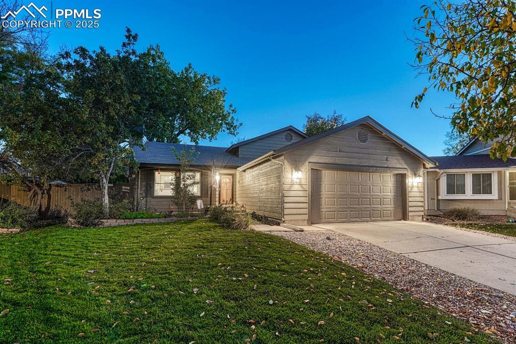 540 Snowy Owl Pl., Highlands Ranch, CO 80126