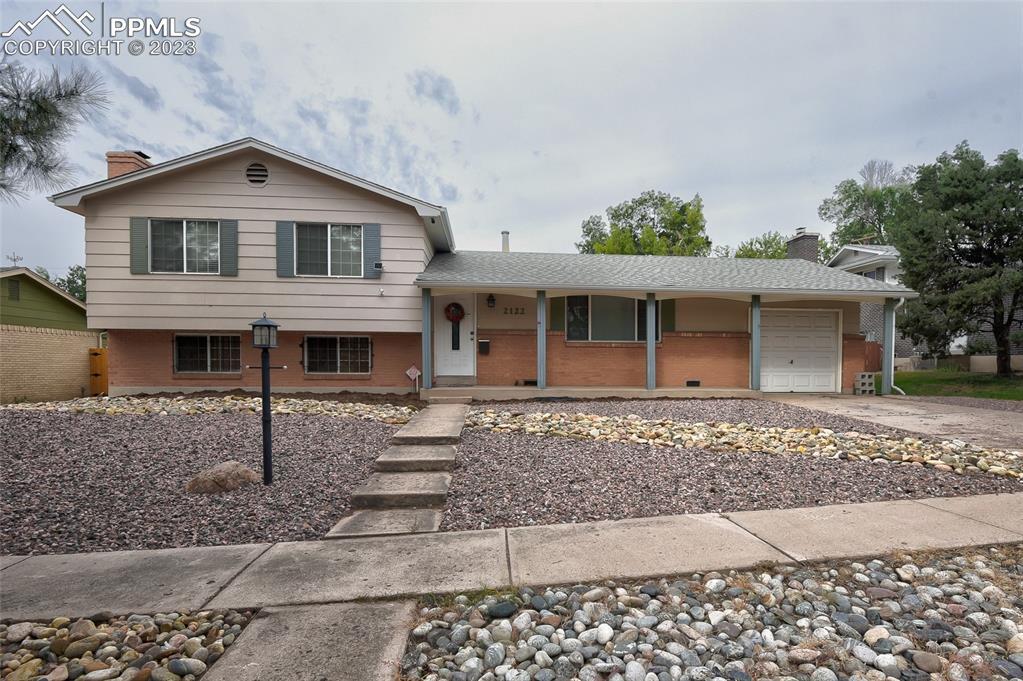 2122 Clarkson Dr., Colorado Springs, CO 80909