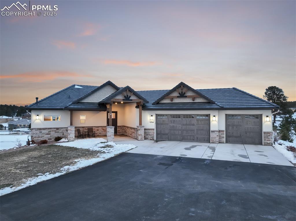 3745 Pinehurst Cir., Colorado Springs, CO 80908