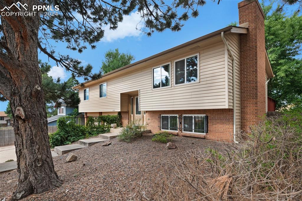 5570 Del Paz Dr., Colorado Springs, CO 80918