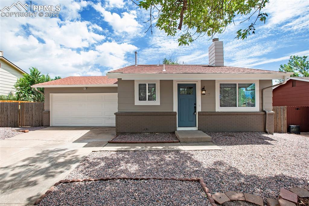 2135 Farnsworth Dr., Colorado Springs, CO 80916