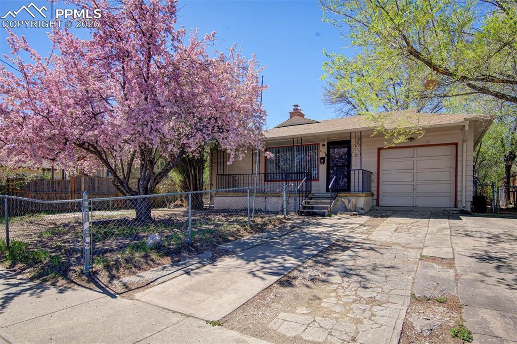 618 Prospect Lake Dr., Colorado Springs, CO 80910