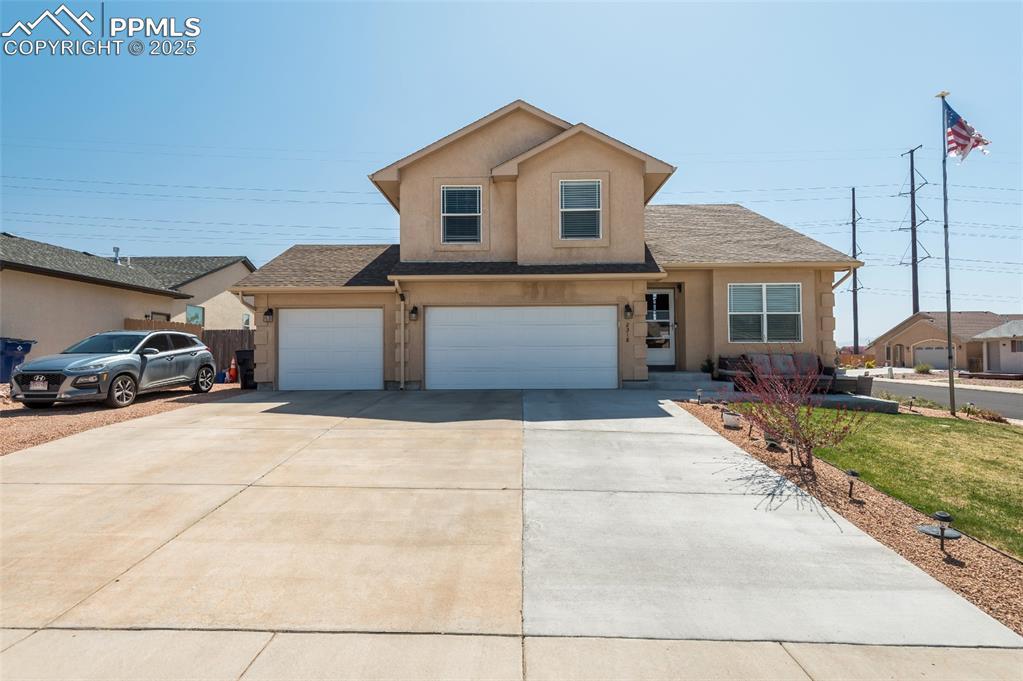 2318 Crestwood Ln., Pueblo, CO 81008