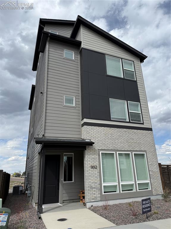 11012 Geddes Pl., Greenwood Village, CO 80112