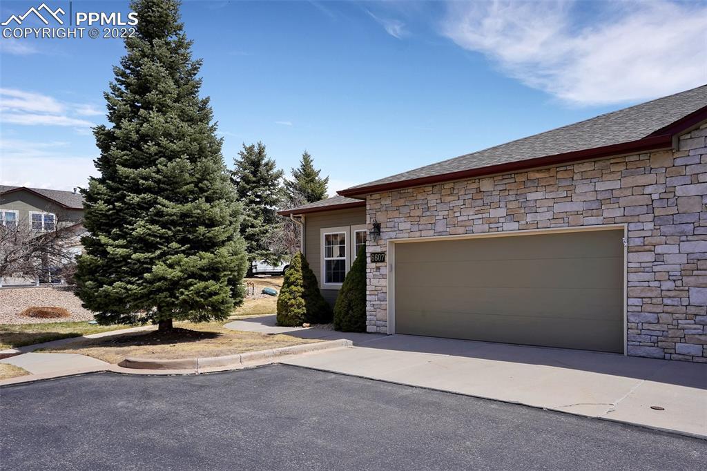 6607 Range Overlook Heights, Colorado Springs, CO 80922