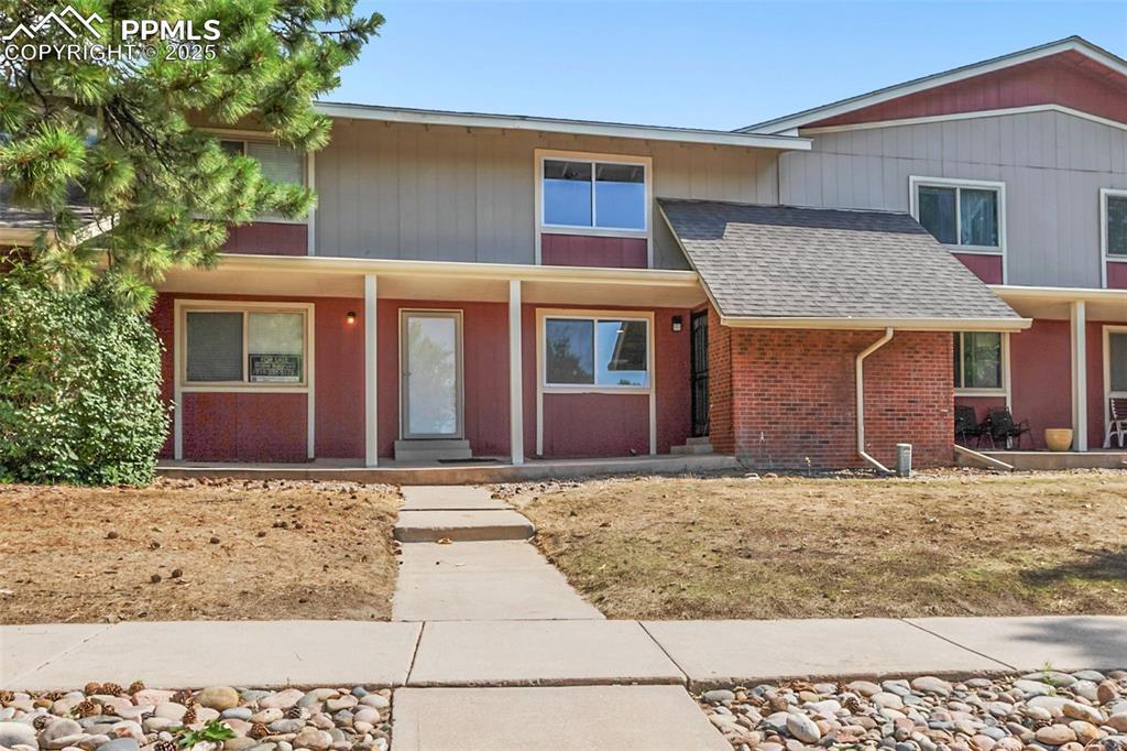 392 W Rockrimmon Blvd. #C, Colorado Springs, CO 80919
