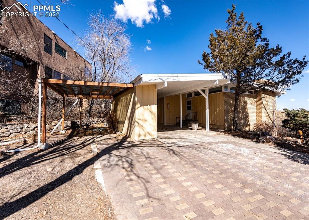 1608 Ridgeway Ave., Colorado Springs, CO 80906