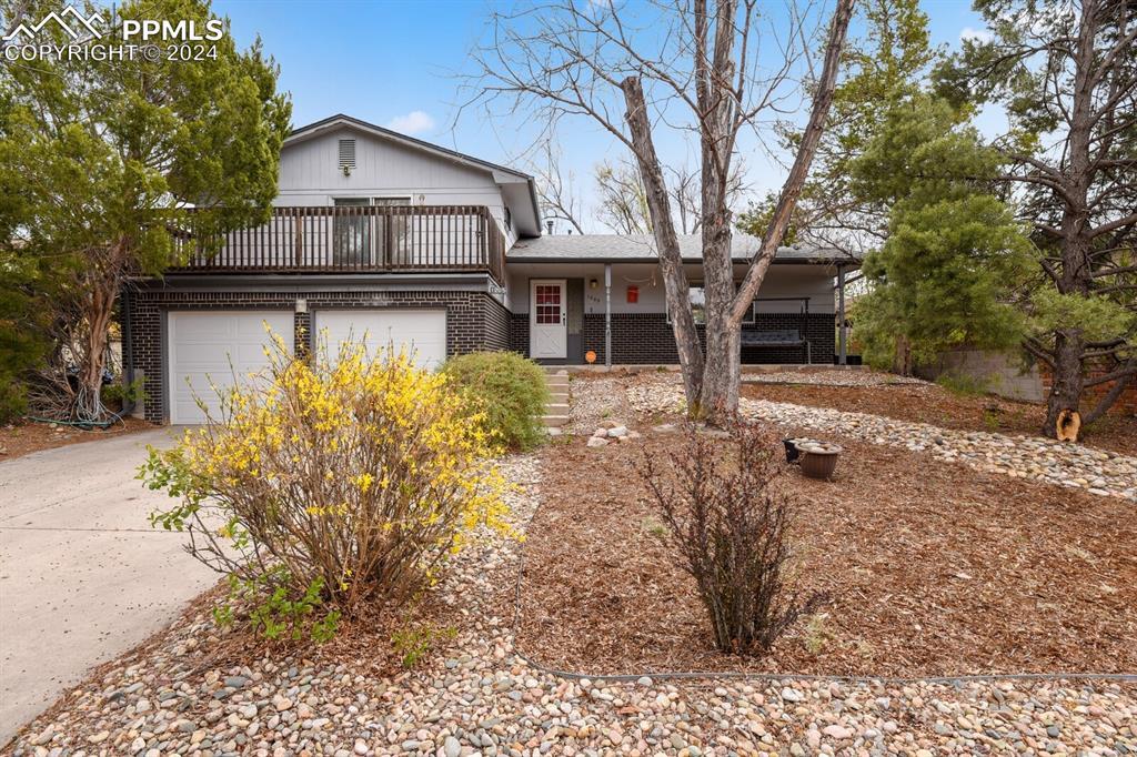 1205 Reinhardt Dr., Colorado Springs, CO 80909