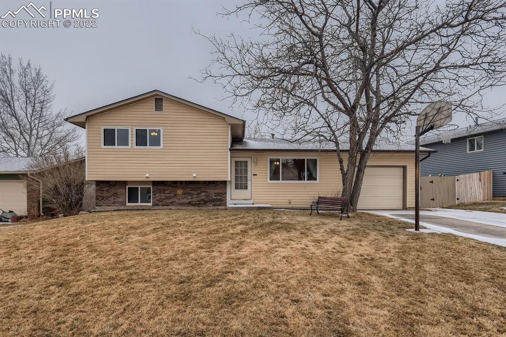 7645 Deer Tr., Colorado Springs, CO 80911