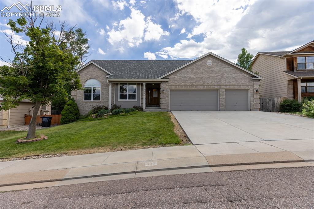 645 Robinglen Ct., Colorado Springs, CO 80906
