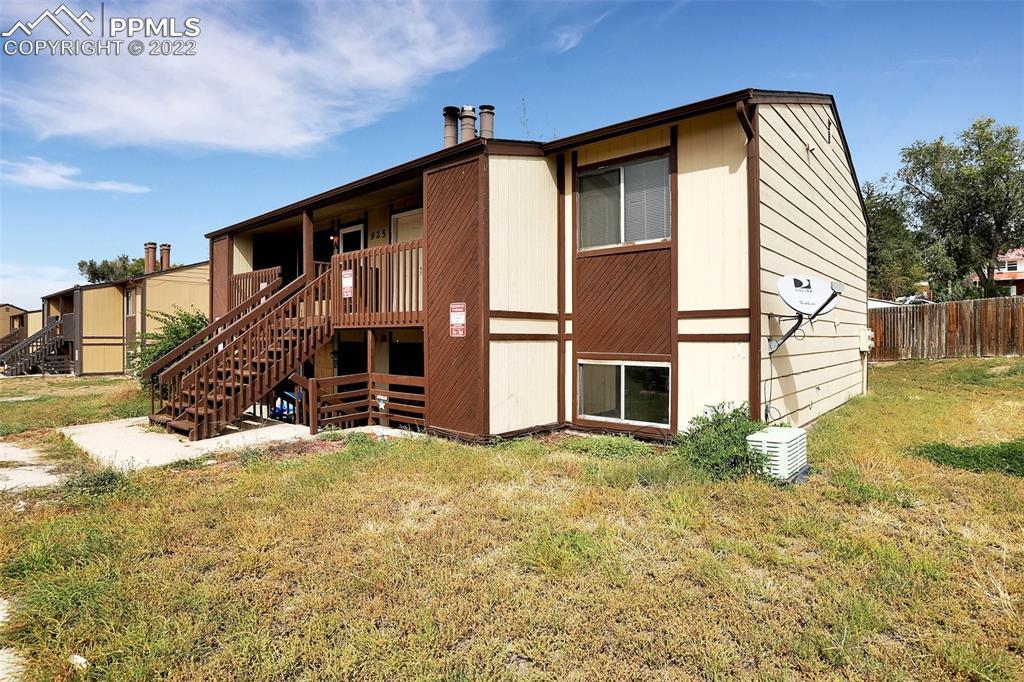 925 Hathaway Dr., Colorado Springs, CO 80915