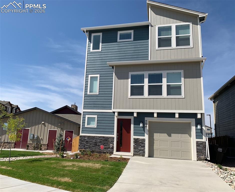 706 Grissom Dr., Colorado Springs, CO 80915