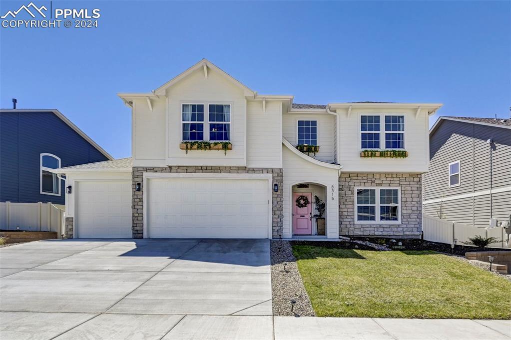 8315 Basaltic Dr., Colorado Springs, CO 80938