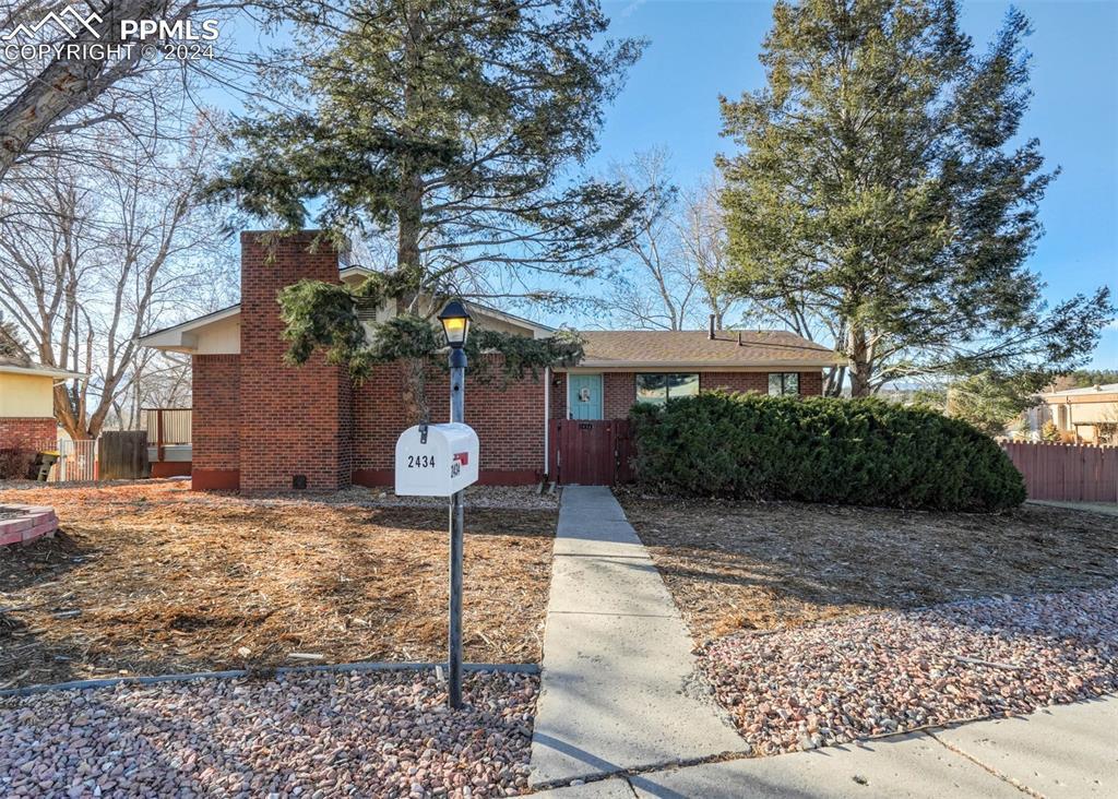 2434 Zane Pl., Colorado Springs, CO 80909