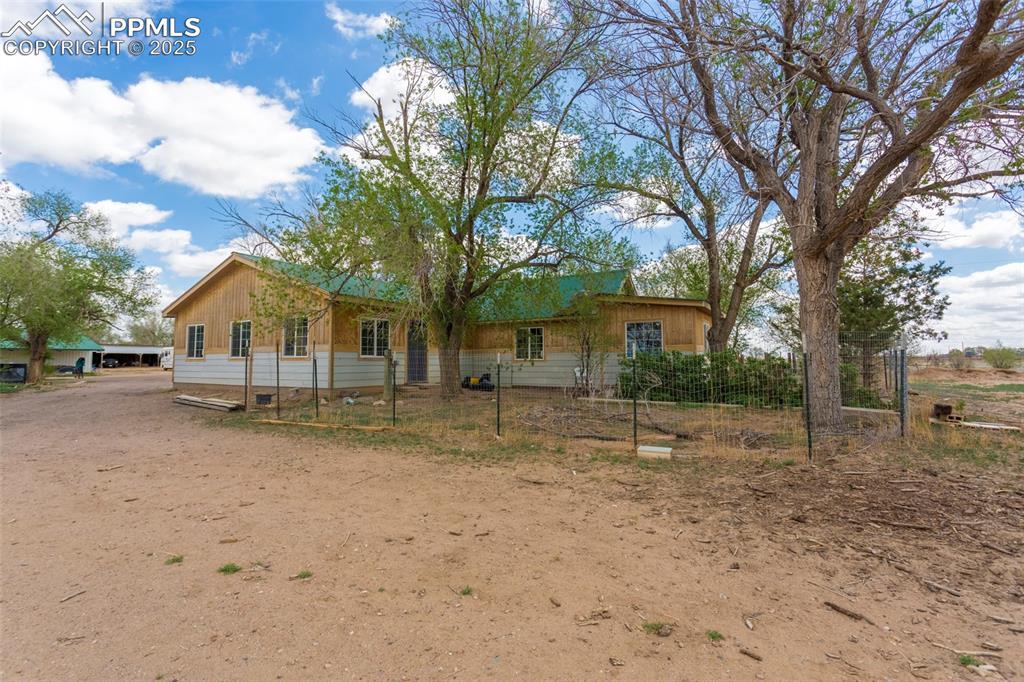 21550 Hanover Rd., Colorado Springs, CO 80928