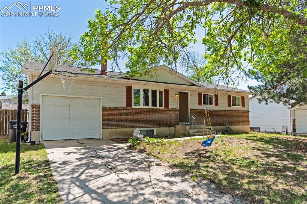 3830 N Vaquero Cir., Colorado Springs, CO 80918