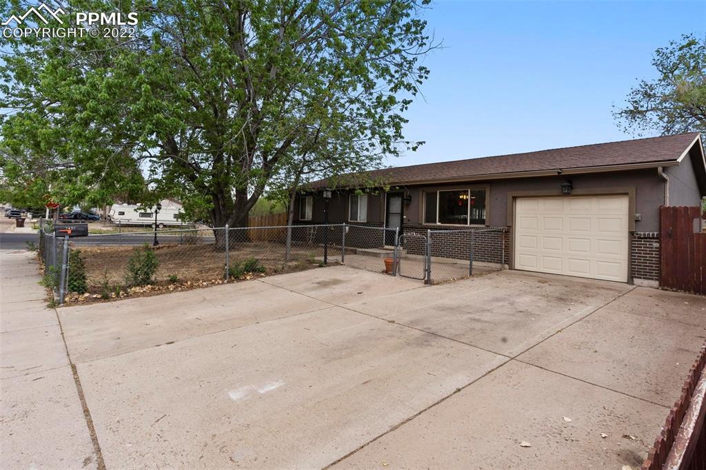 2438 Barkman Dr., Colorado Springs, CO 80916