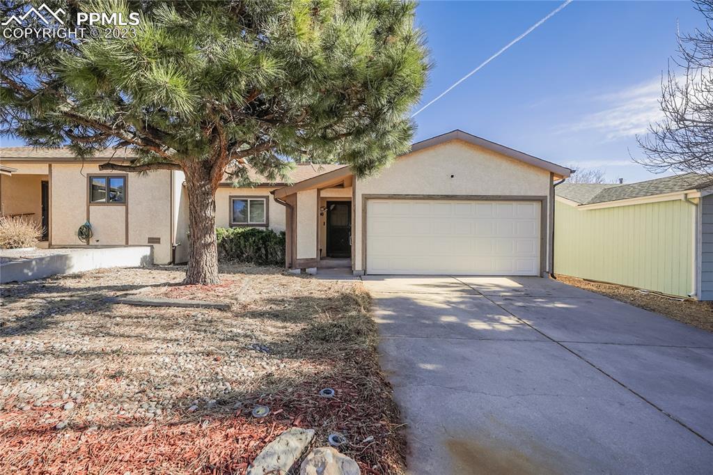 6040 Gunshot Pass Dr., Colorado Springs, CO 80917