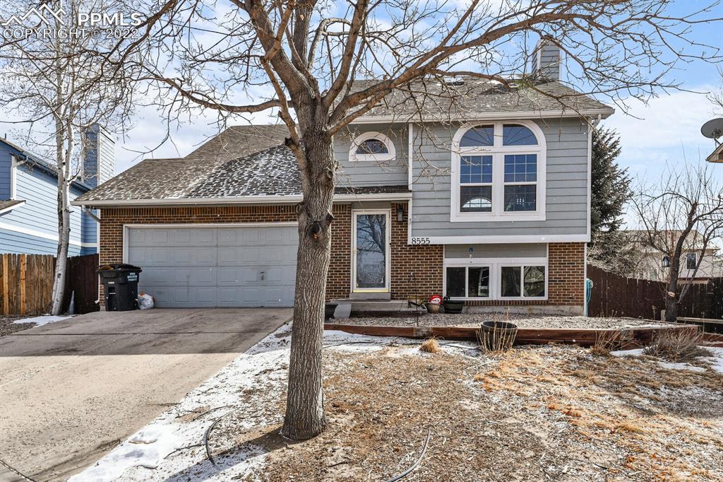 8555 Ilex Dr., Colorado Springs, CO 80920