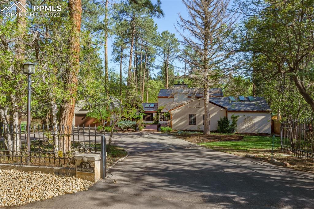 1700 Pine Grove Ave., Colorado Springs, CO 80906