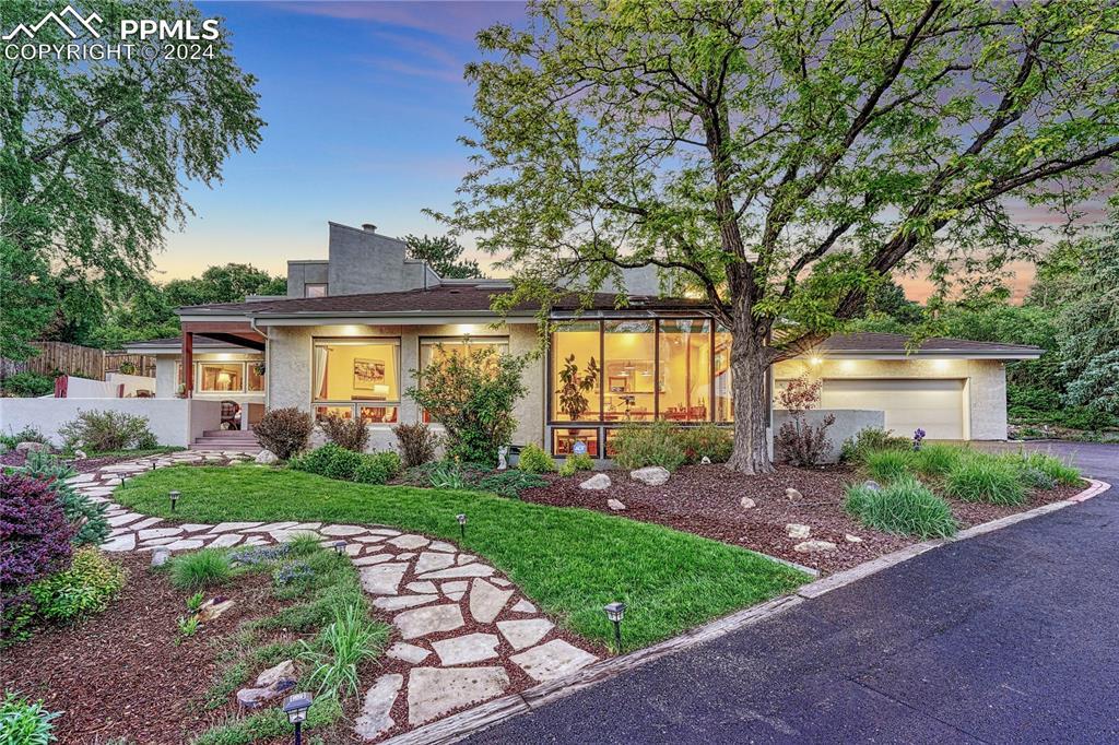 3305 Clubview Ter., Colorado Springs, CO 80906