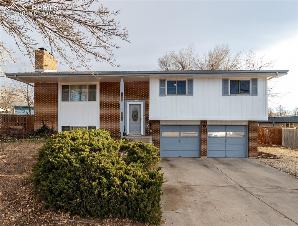 3795 N Carefree Cir., Colorado Springs, CO 80917