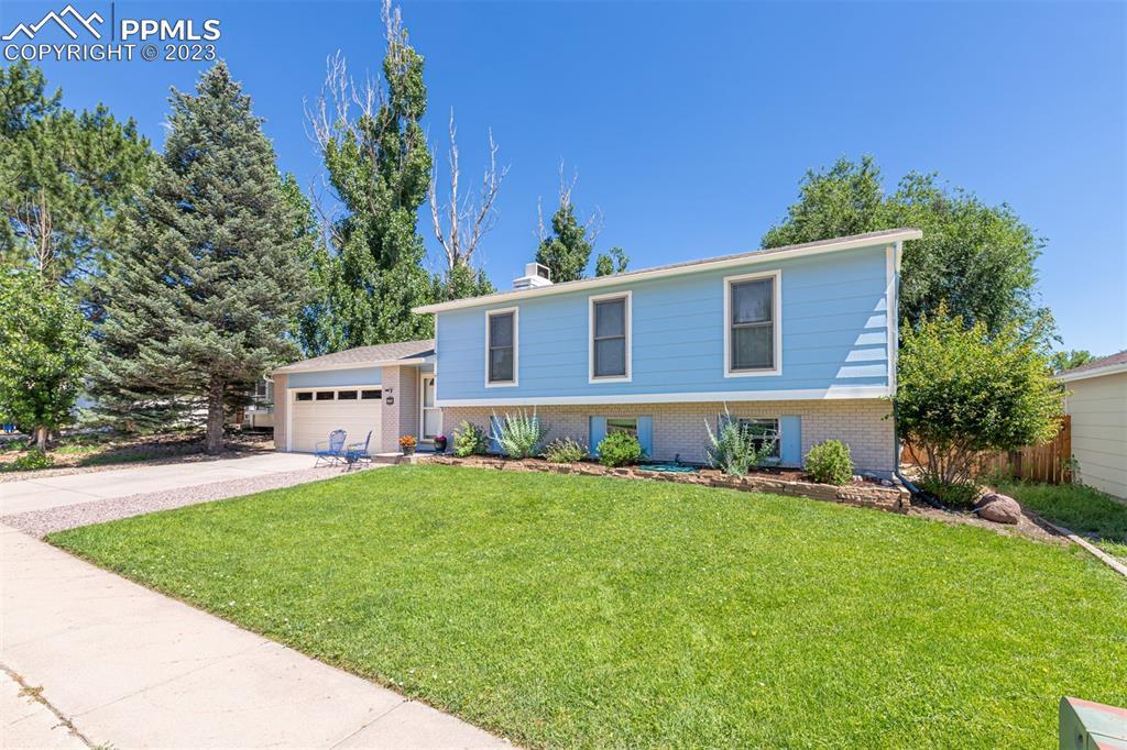 270 Saddlemountain Rd., Colorado Springs, CO 80919