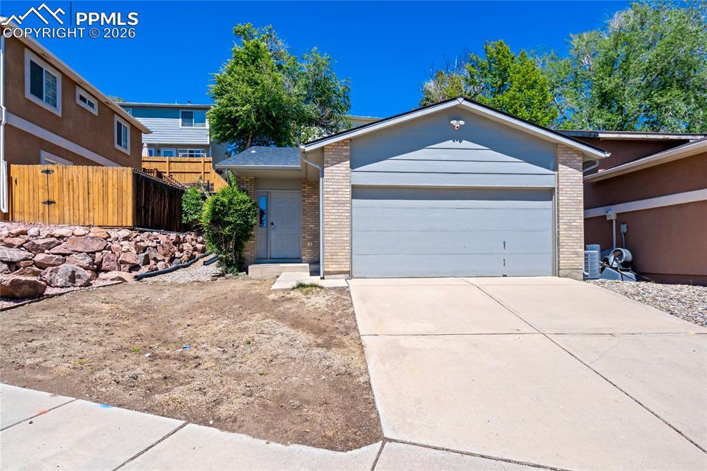 2660 Christopher Ter., Colorado Springs, CO 80907