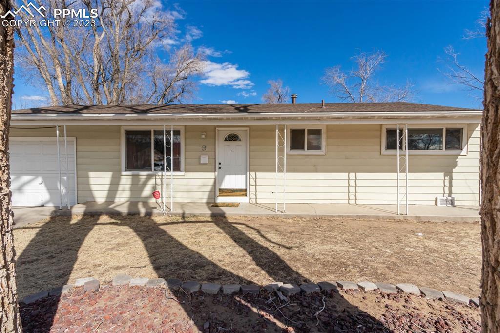 9 Hayes Dr., Colorado Springs, CO 80911
