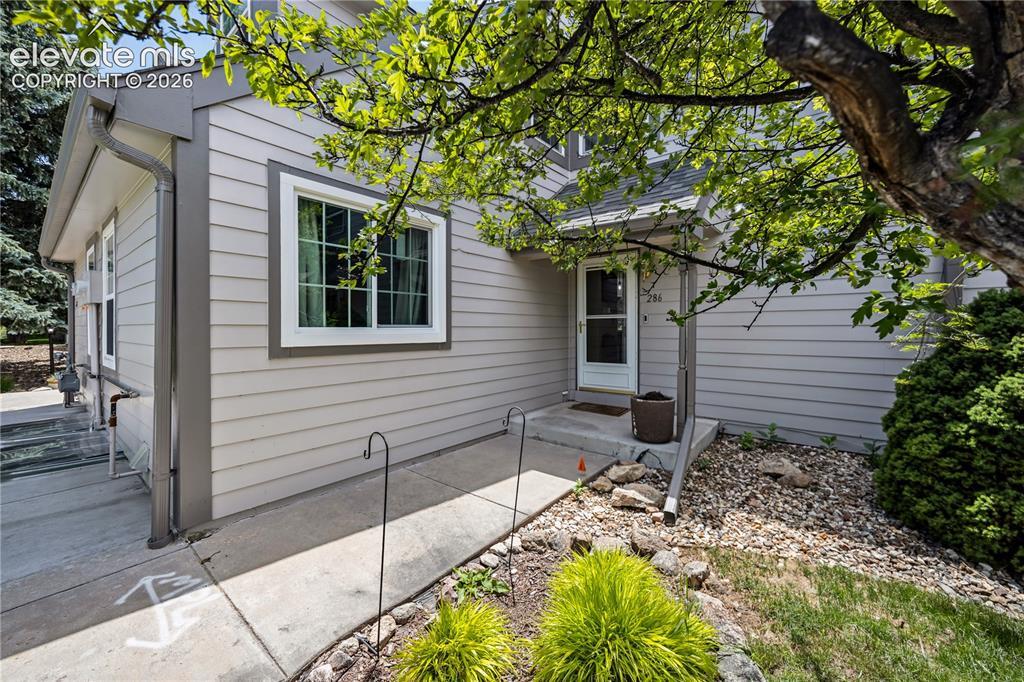 286 Cobblestone Dr., Colorado Springs, CO 80906