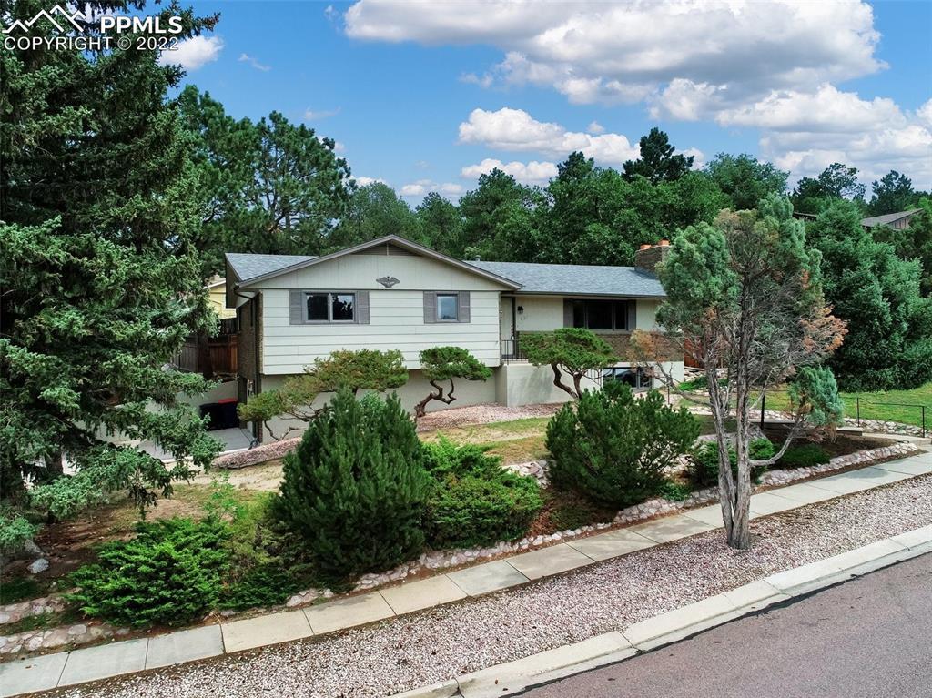 1621 Lehmberg Blvd., Colorado Springs, CO 80915