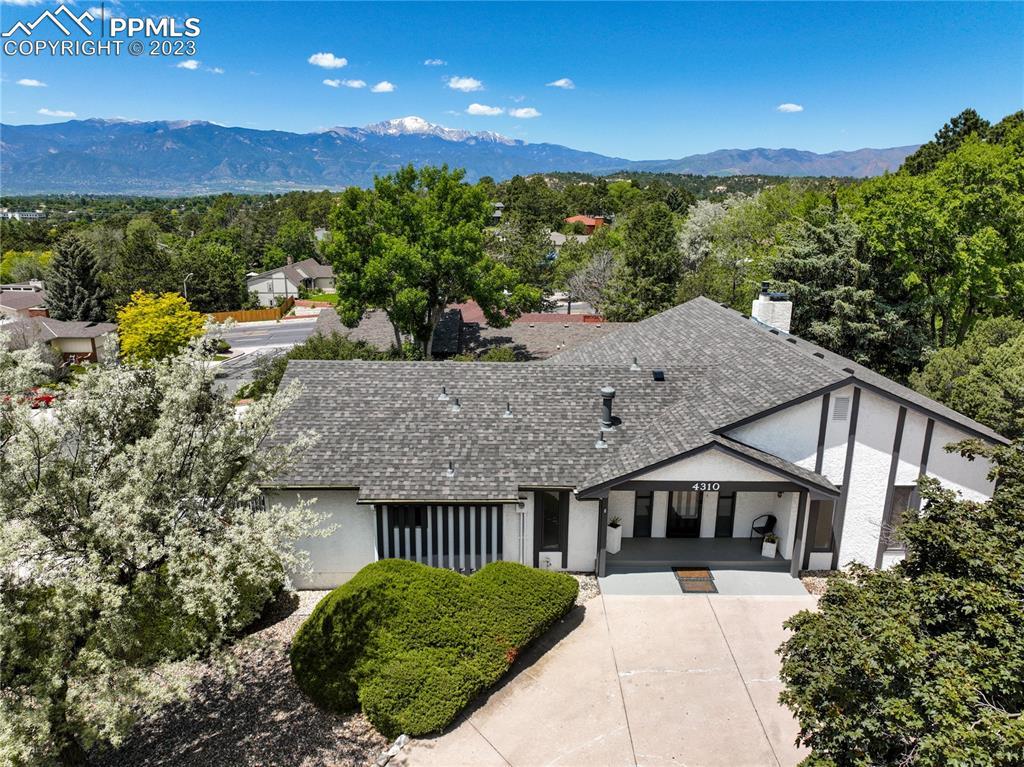 4310 Roundtree Ct., Colorado Springs, CO 80915