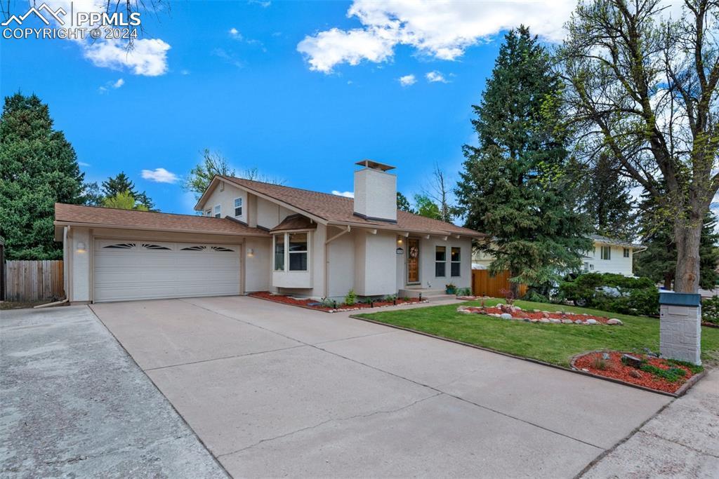 3125 Raindrop Dr., Colorado Springs, CO 80917